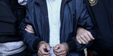 izmirde-buyuk-operasyon-654-kisi-tutuklandi-1769242697334.png