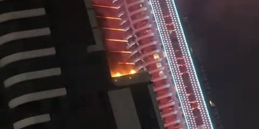 izmirde-luks-binada-yangin-1768944369023.jpeg