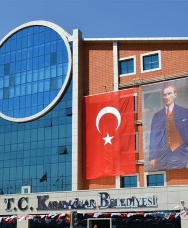 izmirde-yapilacak-en-buyuk-kentsel-donusum-projesine-chp-engeli-o-belediyeden-aylardir-ruhsat-cikmiy.jpeg