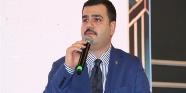 ak-partili-inan-esti-gurledi-izmir-zarar-gormesin-diye-sustuk-yapici-olduk-ama-siz-1770500103729.jpg
