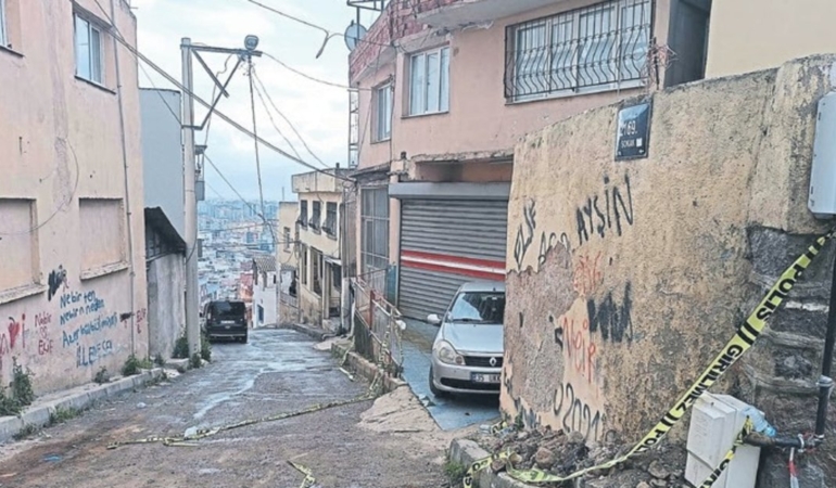 Eski eşini katledip intihar eden kişi