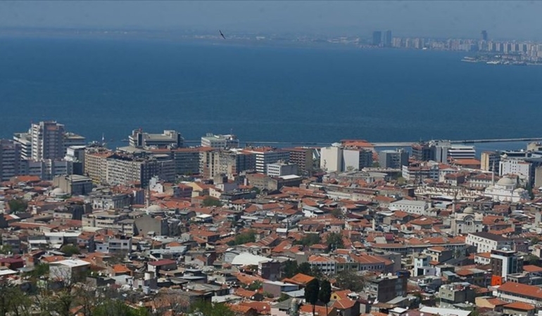 İzmir’de Konut Fiyatları Yükseliyor Mu? | İlçe Bazında Değişkenlik Gösteriyor